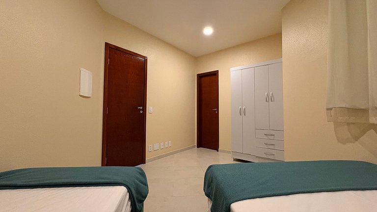 DÚPLEX 3 SUÍTES-WIFI/AR/NETFLIX Minutos Beach Park